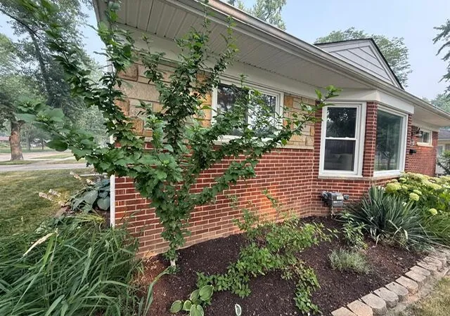 5th image of 31180 E Rutland St, Beverly Hills, MI 48025 | MLS# 81026035435
