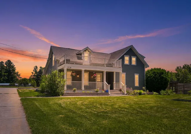 24th image of 2719&2725 S Cleveland Ave, St Joseph Charter Township Berrien, MI 49085 | MLS# 69026035443
