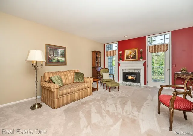4th image of 5936 Creekside Dr #87, Troy, MI 48085 | MLS# 20261053220