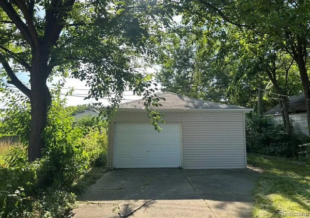 Photo 3 of Single family home for sale at 13533 Cloverlawn St, Detroit, MI 48238 | MLS# 20261053227 | Listing updated on 2026-07-12