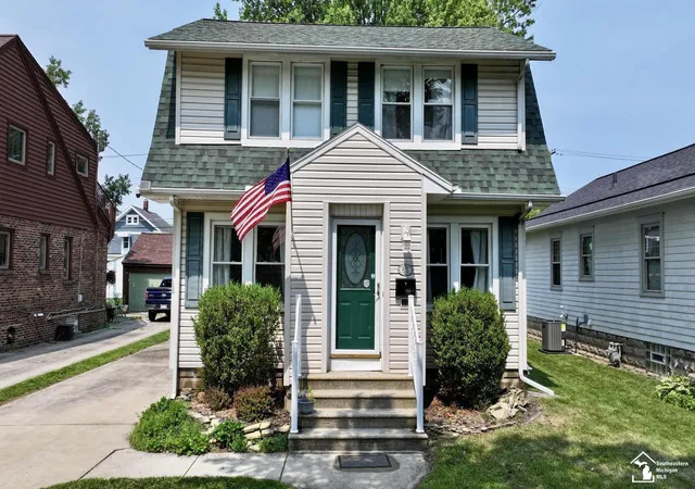 Photo 1 of Single family home for sale at 615 Borgess Ave, Monroe, MI 48162 | MLS# 57050214533 | Listing updated on 2026-08-29