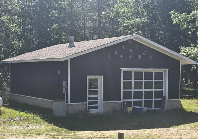 3rd image of 3875 Skocelas Rd S, Manistee, MI 49660 | MLS# 67026035462
