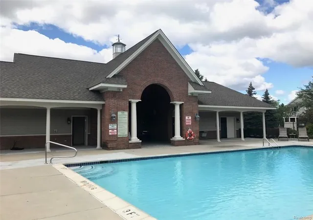 Listing Photo 4 - Condo for sale in building located at 15459 Cornell Dr, Clinton Township, MI 48038