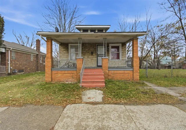 Photo 1 of Single family home for sale at 5056 Charles St, Hamtramck, MI 48212 | MLS# 20261053248 | Listing updated on 2026-09-07