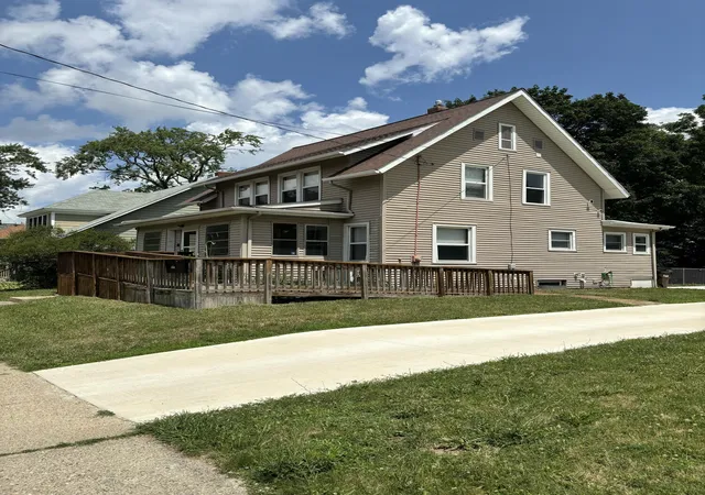 Photo 2 of Single family home for sale at 1021 Carl Breeding Way, Jackson, MI 49203 | MLS# 55026035469 | Listing updated on 2026-08-31