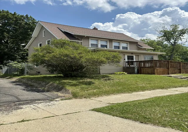 Single family home for sale at 1021 Carl Breeding Way, Jackson, MI 49203 | MLS# 55026035469
