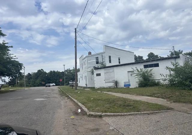 2nd image of 3009&3013 Merriam St, Muskegon Heights City Muskegon, MI 49444 | MLS# 71026035471