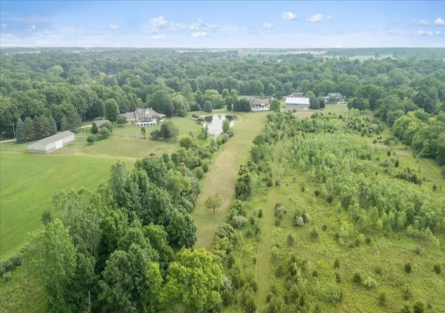 Photo 4 of Single family home for sale at 1851 N Chipman Rd, Owosso, MI 48867 | MLS# 60050214544 | Listing updated on 2026-07-13