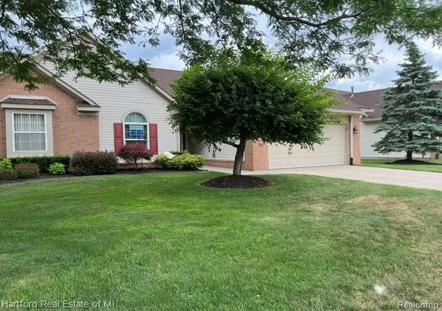 Photo 1 of Sale Pending at 386 N Oak Dr, Commerce Township, MI 48390 | MLS# 20261053256 | Listing updated on 2026-08-23