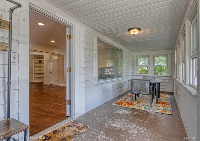 Photo 3 of Single family home for sale at 4258 Seeden St, Waterford, MI 48329 | MLS# 20261053258 | Listing updated on 2026-09-02
