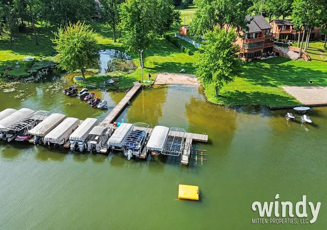 Photo 2 of Condo for sale at 5632 N Watervliet Rd #21, Watervliet, MI 49098 | MLS# 65026035476 | Listing updated on 2026-09-15