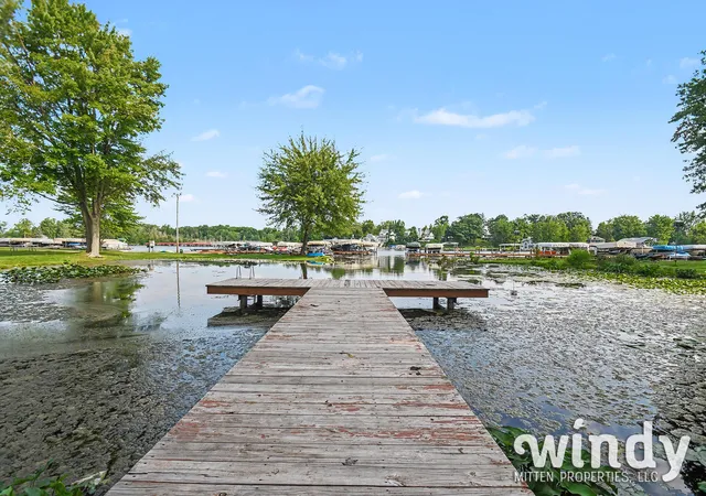 Listing Photo 5 - Condo for sale in building located at 5632 N Watervliet Rd, Watervliet, MI 49098 - Unit #21