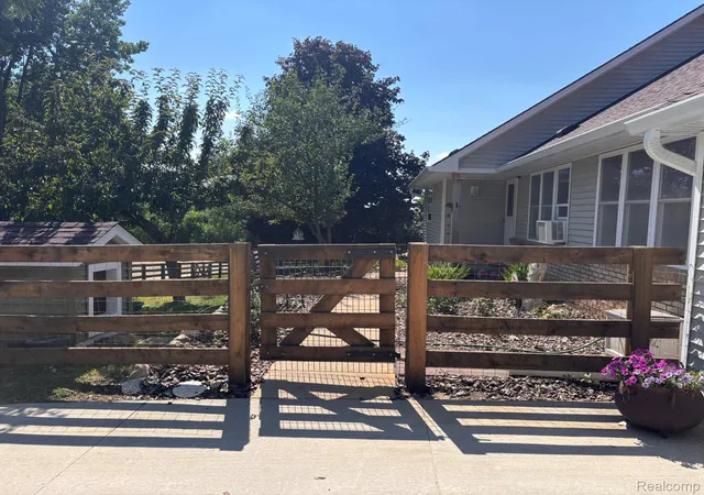 Photo 4 of Single family home for sale at 4095 Blood Rd, Metamora, MI 48455 | MLS# 20261053259 | Listing updated on 2026-08-27