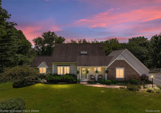 Photo 1 of Single family home for sale at 2611 Quail Run St, Rochester, MI 48306 | MLS# 20261053263 | Listing updated on 2026-09-09