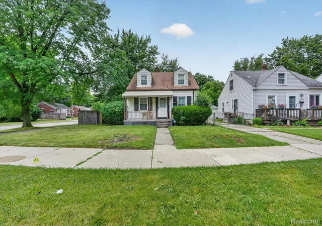 Photo 1 of Single family home for sale at 19209 Beaconsfield St, Harper Woods, MI 48225 | MLS# 20261053271 | Listing updated on 2026-10-16