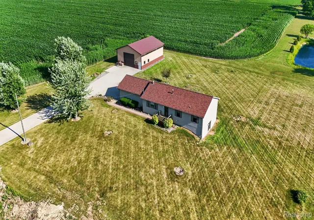 Photo 1 of Sale Pending at 9889 Ditch Rd, Chesaning, MI 48616 | MLS# 20261053275 | Listing updated on 2026-09-12