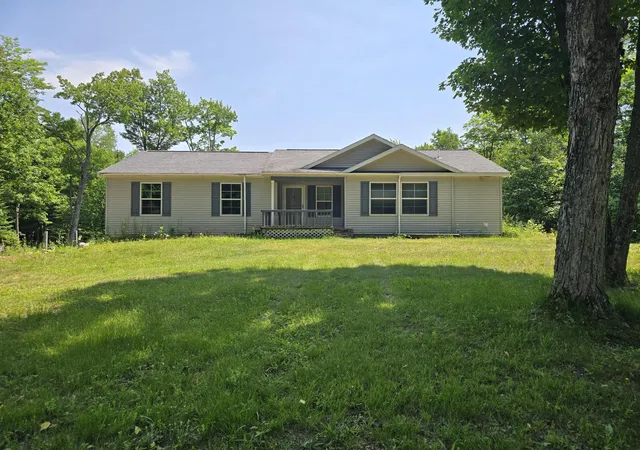 Photo 3 of Single family home for sale at 15133 S Kinross Rd, Kinross, MI 49752 | MLS# 55026035484 | Listing updated on 2026-07-12