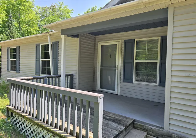 Photo 4 of Single family home for sale at 15133 S Kinross Rd, Kinross, MI 49752 | MLS# 55026035484 | Listing updated on 2026-07-12