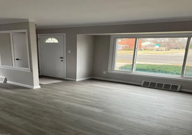 Photo 3 of Single family home for sale at 3727 Normandy St, Royal Oak, MI 48073 | MLS# 58050214556 | Listing updated on 2026-07-12