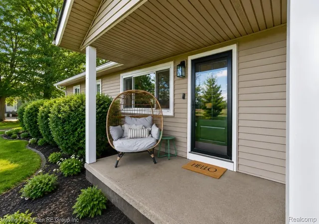 Photo 2 of Single family home for sale at 48188 Harris Rd, Belleville, MI 48111 | MLS# 20261053297 | Listing updated on 2026-09-12