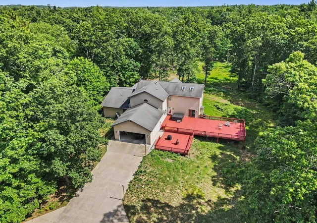 1st image of 3071 W White Lake Dr, Whitehall, MI 49461 | MLS# 71026035495