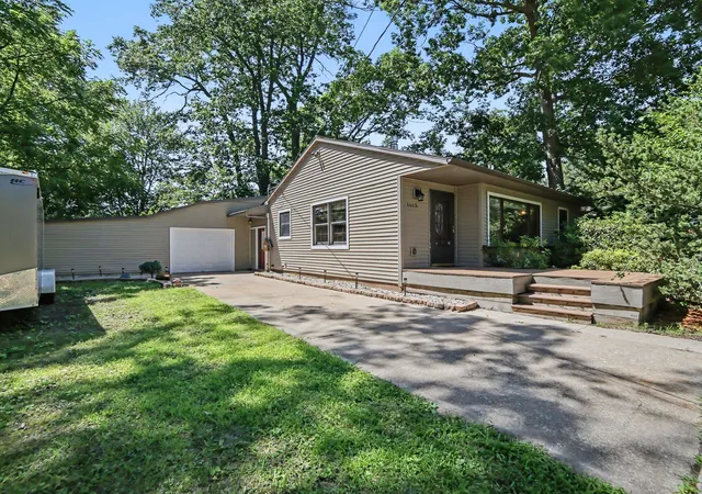 5th image of 1615 Havenga St, Muskegon, MI 49445 | MLS# 65026035499