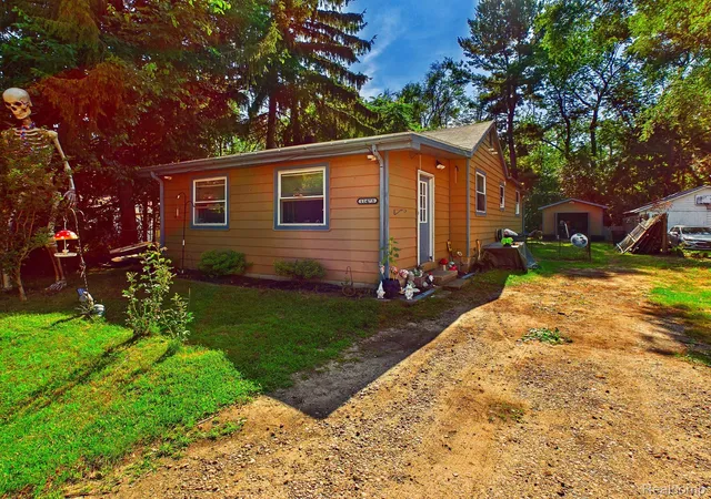 Photo 1 of Sale Pending at 11473 Dexter St, Clio, MI 48420 | MLS# 20261053319 | Listing updated on 2026-09-15