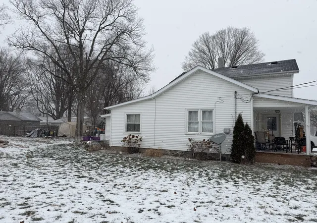 Photo 3 of Single family home for sale at 108 N Lincoln Ave, Three Rivers, MI 49093 | MLS# 68026035502 | Listing updated on 2026-07-12