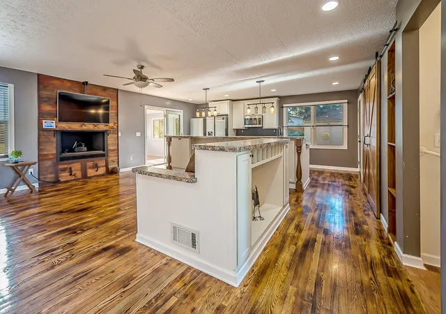 Photo 4 of Single family home for sale at 8280 Clear Lake Rd, Grass Lake, MI 49240 | MLS# 81026035506 | Listing updated on 2026-09-14