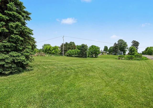 Photo 4 of Single family home for sale at 19647 L Dr N, Marshall, MI 49068 | MLS# 64026035503 | Listing updated on 2026-07-13
