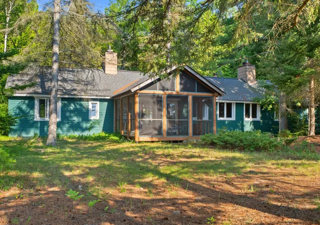 Photo 2 of Single family home for sale at 1384 N Lake Huron Shore Dr, Harrisville, MI 48740 | MLS# 81026035508 | Listing updated on 2026-08-26