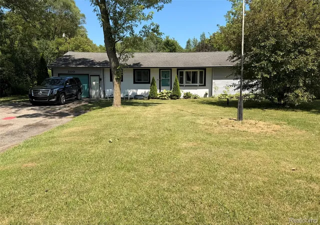 Photo 2 of Single family home for sale at 3110 N Jennings Rd, Flint, MI 48504 | MLS# 20261053333 | Listing updated on 2026-07-19