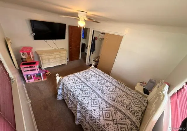 Photo 4 of Single family home for sale at 3110 N Jennings Rd, Flint, MI 48504 | MLS# 20261053333 | Listing updated on 2026-07-19