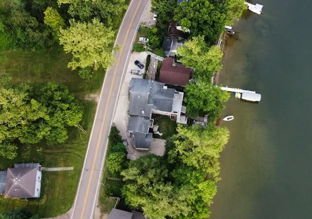 Photo 4 of Single family home for sale at 68404 Dailey Rd, Edwardsburg, MI 49112 | MLS# 69026035510 | Listing updated on 2026-09-10