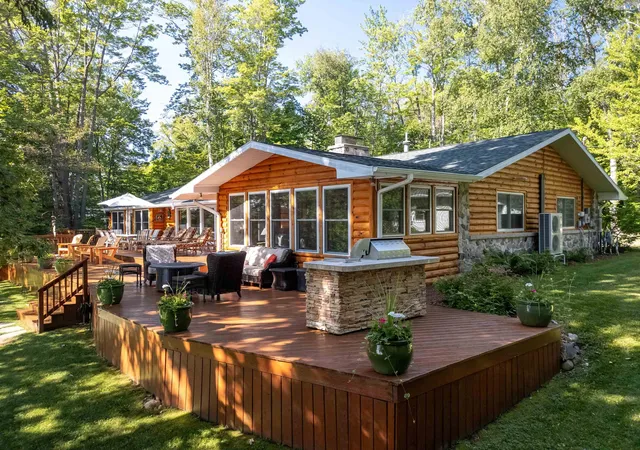 Photo 2 of Single family home for sale at 6430 W Blue Lake Rd Ne, Kalkaska, MI 49646 | MLS# 78080070968 | Listing updated on 2026-07-16