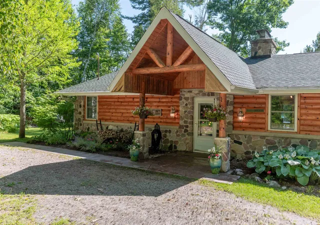 Photo 3 of Single family home for sale at 6430 W Blue Lake Rd Ne, Kalkaska, MI 49646 | MLS# 78080070968 | Listing updated on 2026-07-16
