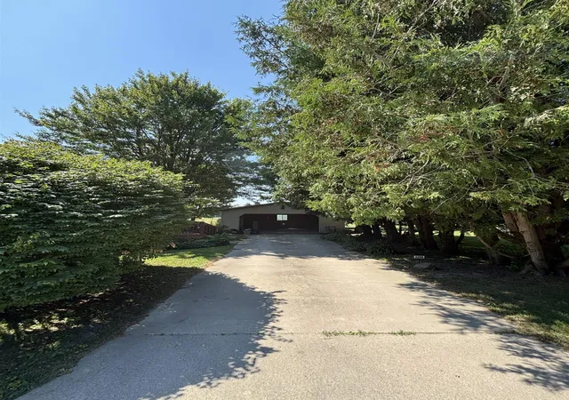 5th image of 4088 Western Dr, Croswell, MI 48422 | MLS# 58050214570