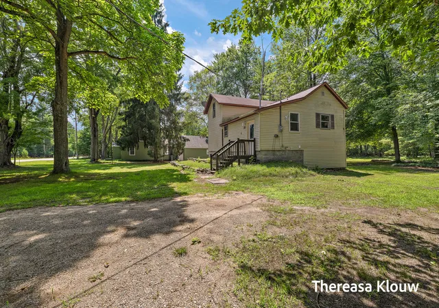 Photo 2 of Single family home for sale at 6309 Henry St, Norton Shores, MI 49441 | MLS# 71026035517 | Listing updated on 2026-08-28