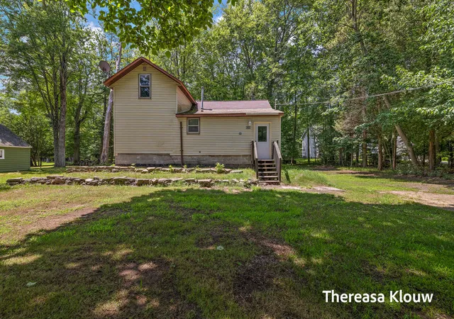 Photo 3 of Single family home for sale at 6309 Henry St, Norton Shores, MI 49441 | MLS# 71026035517 | Listing updated on 2026-08-28