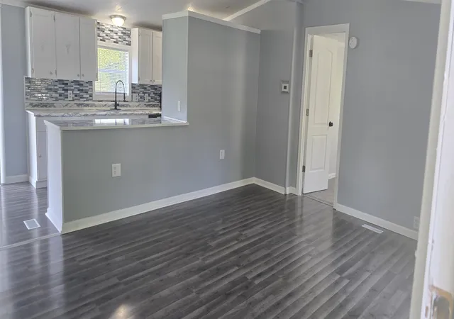 Photo 4 of Single family home for sale at 509 Spring Harbor Blvd, Springport, MI 49284 | MLS# 78080070969 | Listing updated on 2026-09-11