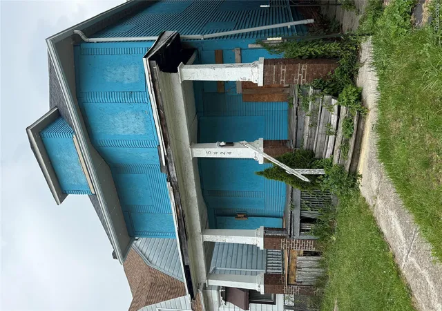 Photo 2 of Single family home for sale at 5424 Iroquois St, Detroit, MI 48213 | MLS# 20261053356 | Listing updated on 2026-08-14
