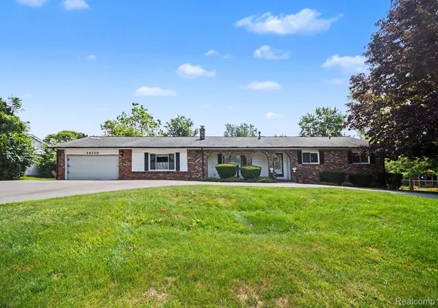 Photo 2 of Single family home for sale at 24730 Creekside Dr, Farmington Hills, MI 48336 | MLS# 20261053398 | Listing updated on 2026-09-09