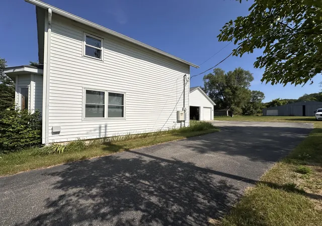 3rd image of 5372 W 8Th, Fremont, MI 49412 | MLS# 67026035535