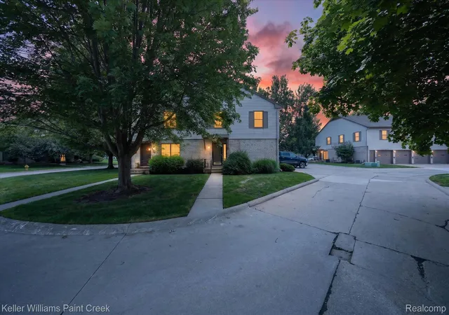 Photo 1 of Sale Pending at 35108 N Bay Cir, Harrison Township, MI 48045 | MLS# 20261053410 | Listing updated on 2026-09-21