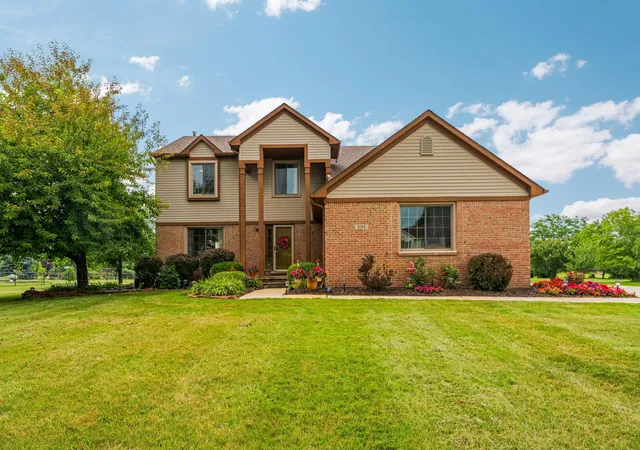 Photo 1 of Single family home for sale at 9128 Meadow View Ln, Saline, MI 48176 | MLS# 81026035543 | Listing updated on 2026-08-21