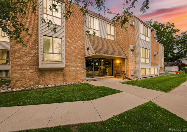 Photo 1 of Condo for sale at 28428 W 8 Mile Rd #C10, Farmington Hills, MI 48336 | MLS# 20261053420 | Listing updated on 2026-08-17