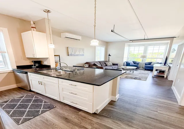 Photo 4 of Condo for sale at 80 Washington St #7, Manistee, MI 49660 | MLS# 67026035549 | Listing updated on 2026-09-11