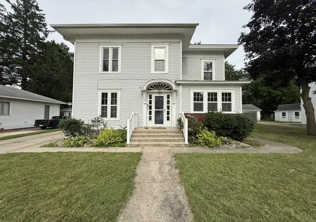 1st image of 106 Hamilton St, Dowagiac, MI 49047 | MLS# 71026035554
