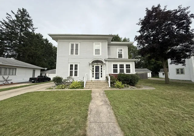 35th image of 106 Hamilton St, Dowagiac, MI 49047 | MLS# 71026035554