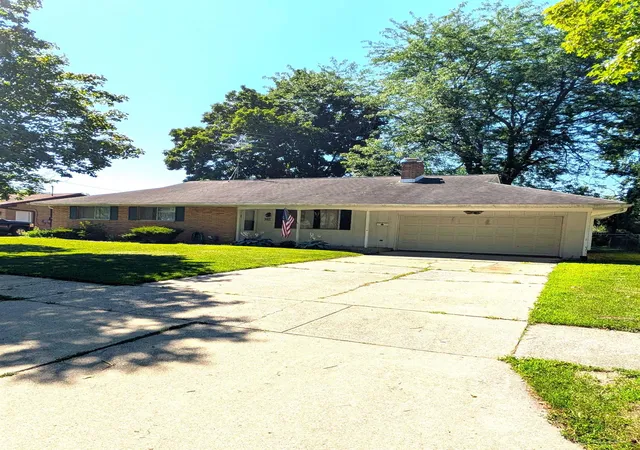 Photo 1 of Single family home for sale at 3323 Peale Dr, Saginaw, MI 48602 | MLS# 61050214597 | Listing updated on 2026-07-21